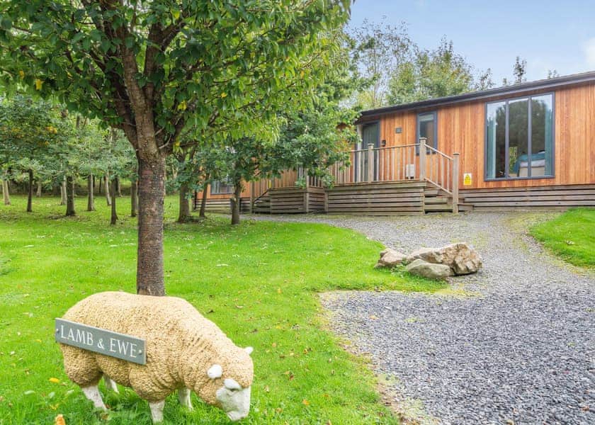 Lamb Lodge - Meadow’s End Lodges, Cartmel