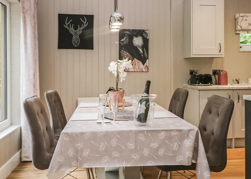 Shetland Lodge - Meadow’s End Lodges, Cartmel