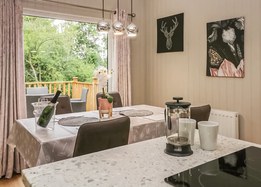 Shetland Lodge - Meadow’s End Lodges, Cartmel