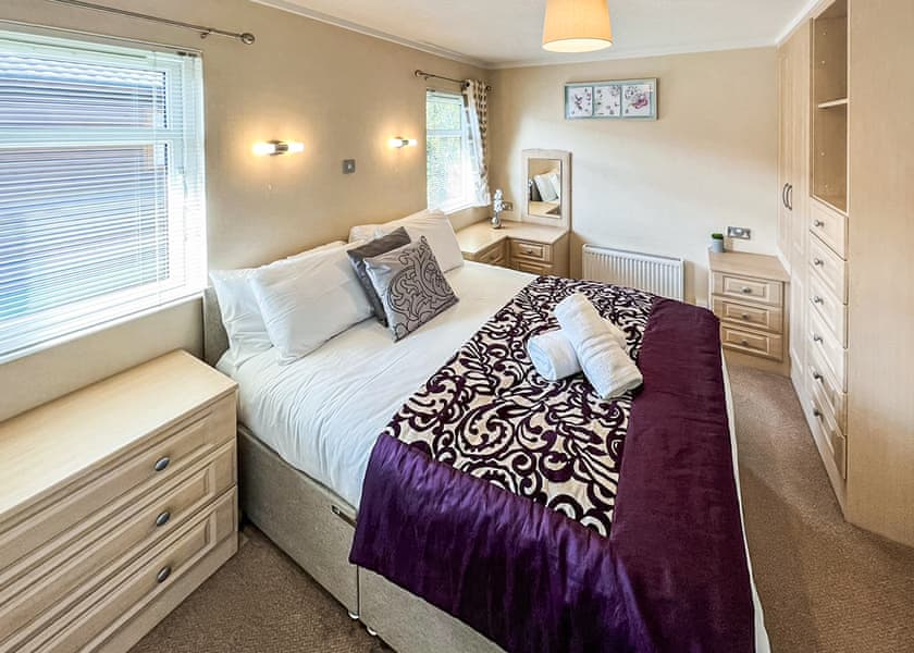 Images for illustration only, lodges styles may vary | Sunny Retreat Lodge - Malton Grange Country Park, Malton
