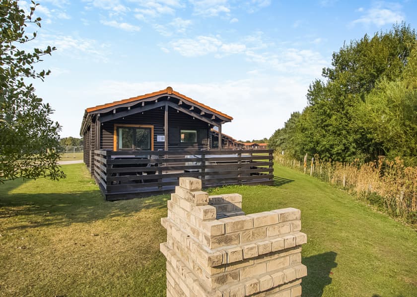 3 Bed Barn Hot Tub - Messingham Lakes, Messingham