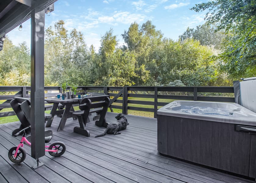 4 Bed Barn Hot Tub Pet Friendly - Messingham Lakes, Messingham