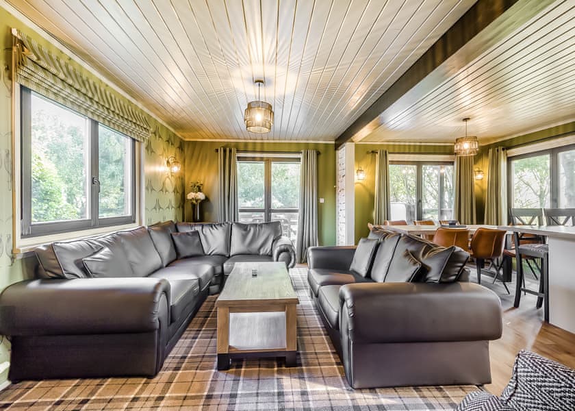 4 Bed Barn Hot Tub Pet Friendly - Messingham Lakes, Messingham