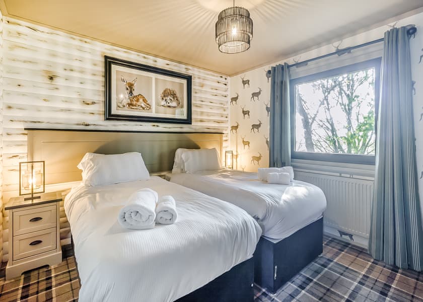 4 Bed Barn Hot Tub Pet Friendly - Messingham Lakes, Messingham