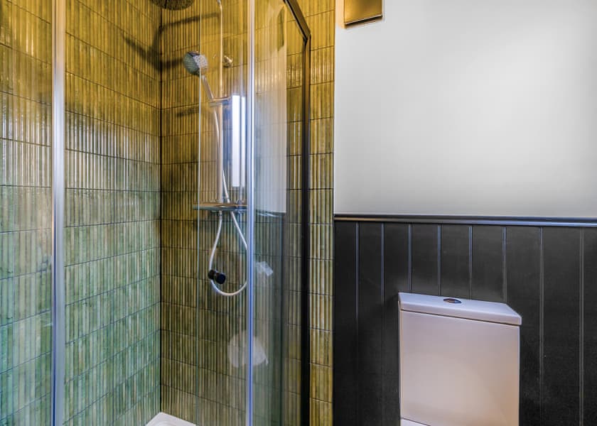 4 Bed Barn Hot Tub Pet Friendly - Messingham Lakes, Messingham