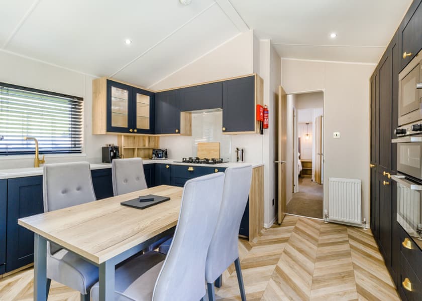 2 Bed Lux Garden Lodge - Messingham Lakes, Messingham