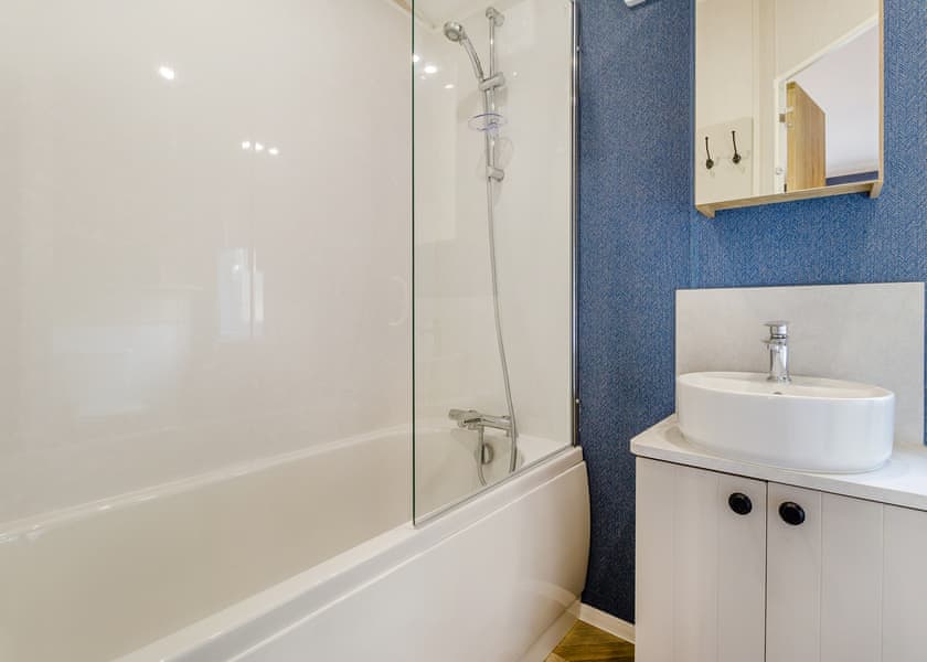 2 Bed Lux Garden Lodge - Messingham Lakes, Messingham