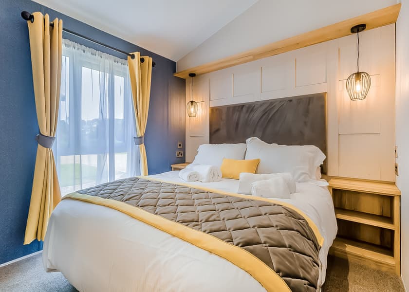 2 Bed Lux Garden Lodge Hot Tub - Messingham Lakes, Messingham