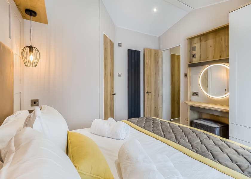 2 Bed Lux Garden Lodge Hot Tub - Messingham Lakes, Messingham