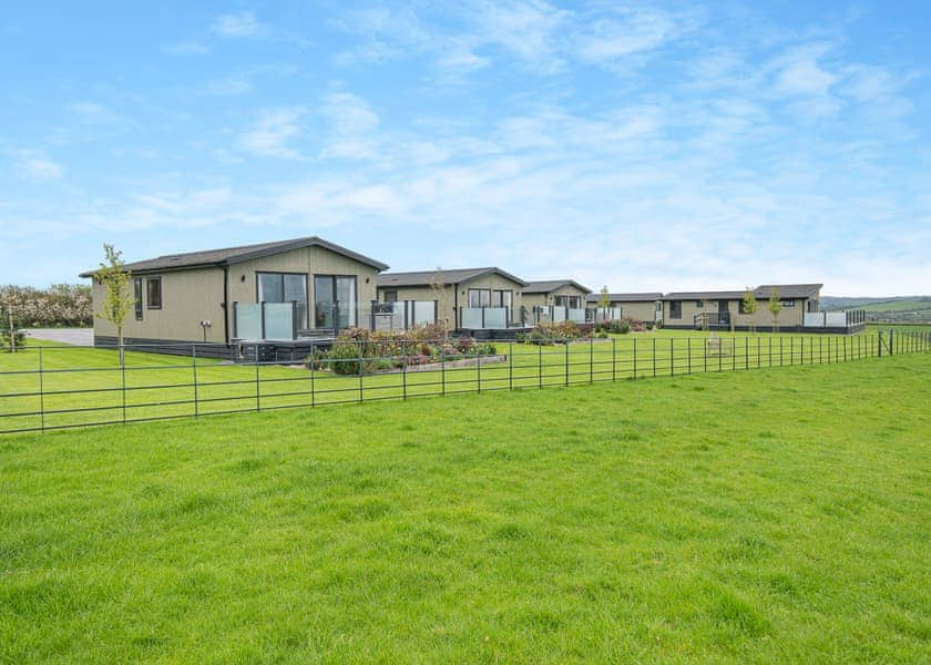 Midsomer Lodges, Midsomer House, East Compton