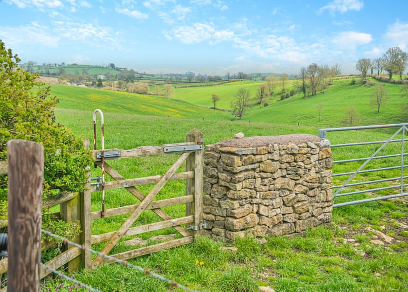Midsomer Lodges, Midsomer House, East Compton