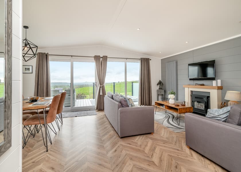 Valley View - Midsomer Lodges, Midsomer House, East Compton