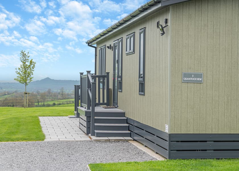 Quantock View - Midsomer Lodges, Midsomer House, East Compton