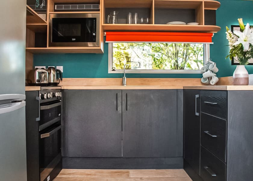 Burst of Blue 8 Berth (Pet) - Mill Rythe Coastal Village, Hayling Island