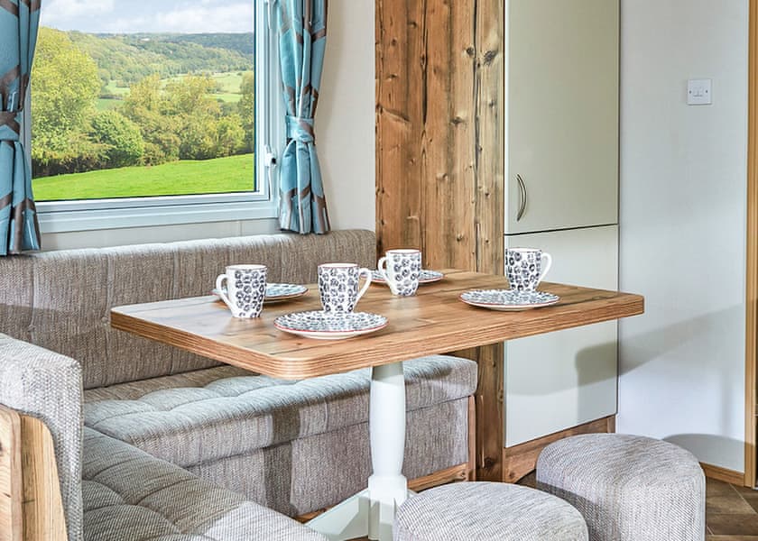 8 Berth Comfort Caravan (Pet) - Moffat Manor Holiday Resort, Beattock, Moffa