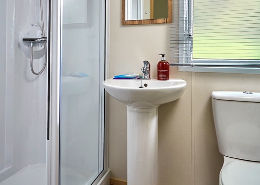 8 Berth Comfort Caravan (Pet) - Moffat Manor Holiday Resort, Beattock, Moffa