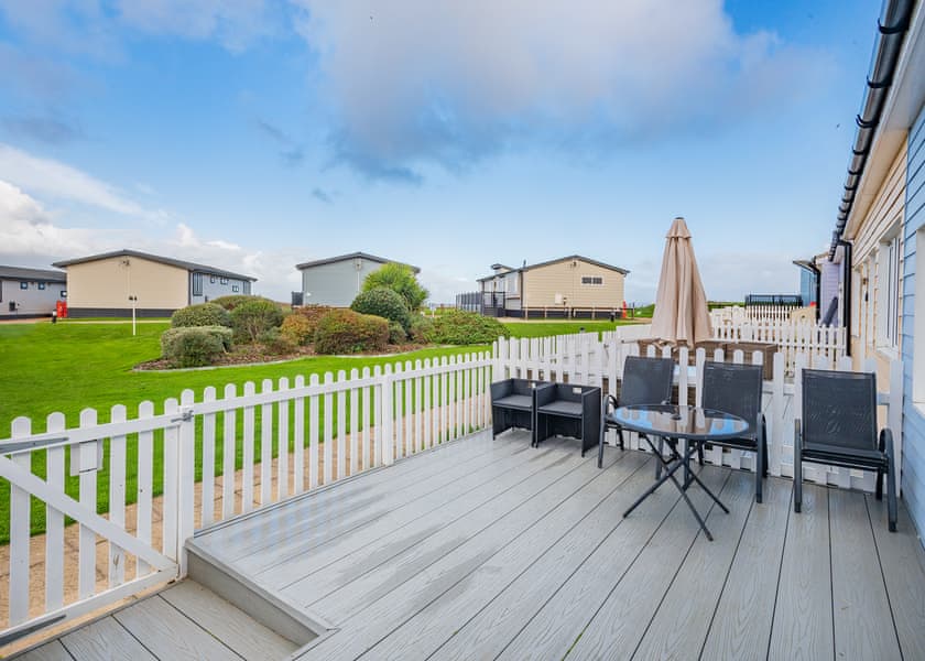 3 Bed Bungalow (Pet), 3 Bed Bungalow - Mundesley Holiday Village, Mundesley