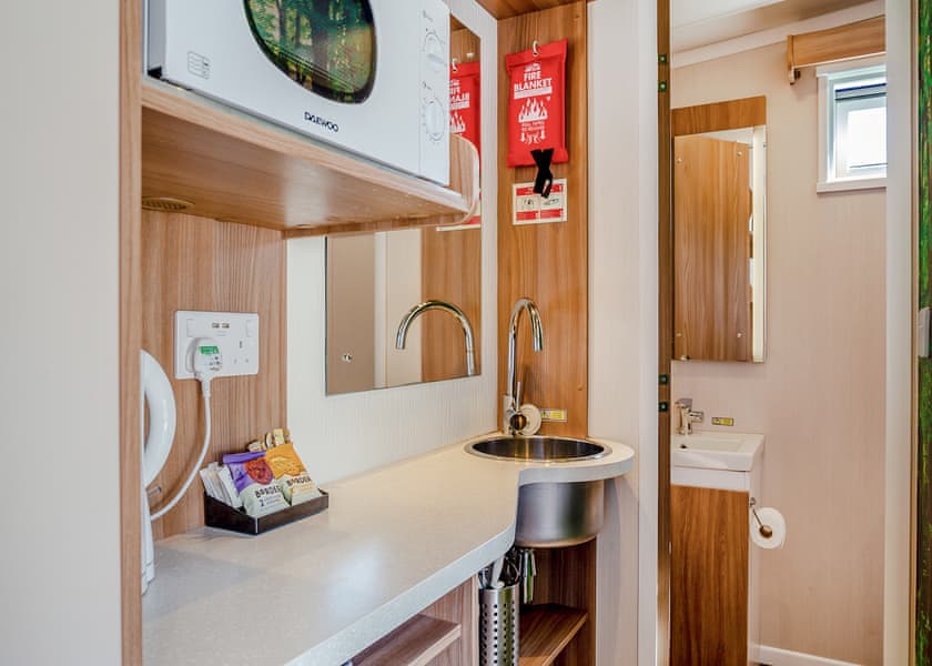 Kingfisher Studio Pod - Notter Bridge Holiday Park, Notter Bridge, Saltash