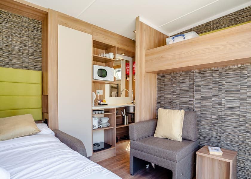 Kingfisher Studio Pod - Notter Bridge Holiday Park, Notter Bridge, Saltash