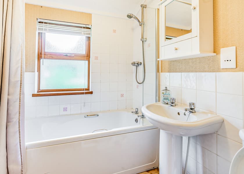 Lintrathen Lodge - Nethercraig Holiday Park, Alyth, Perthshire