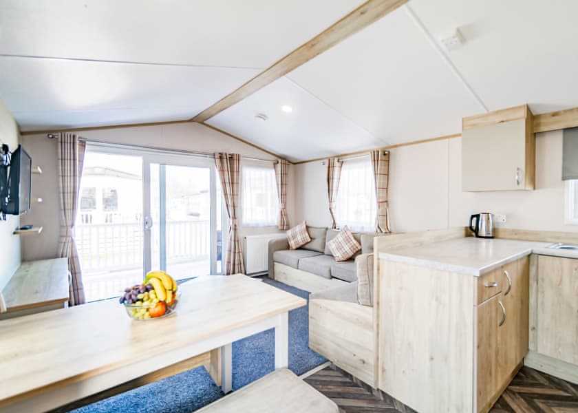 Platinum 2 with Decking - Newhaven, Newhaven, Nr Buxton