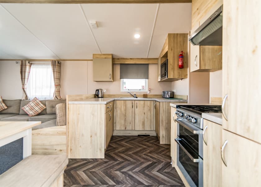 Gold Plus 2 Slps 6 (Decking)(Pet) - Newhaven, Newhaven, Nr Buxton