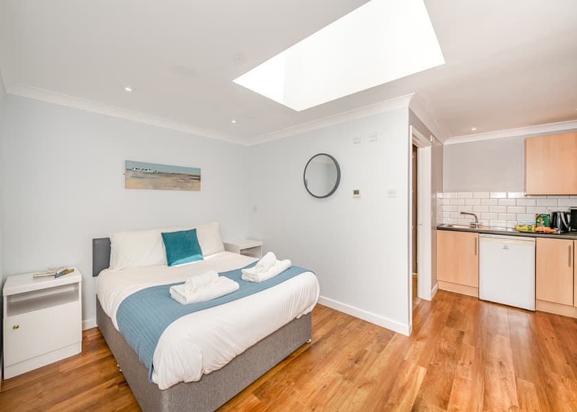 Dorset Jade - Newlands Holiday Park, Charmouth