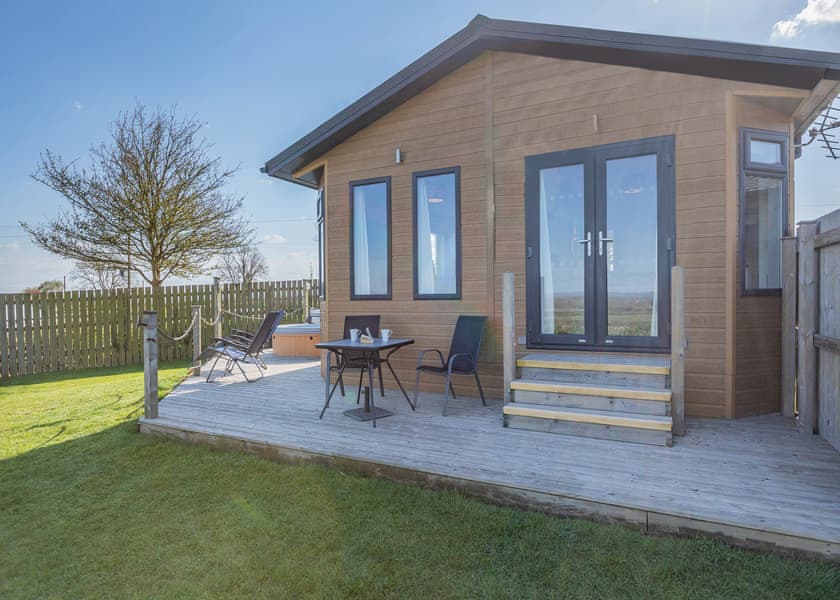 Maple Lodge - New Oaks Farm Lodges, West Lydford, Nr Glastonbury