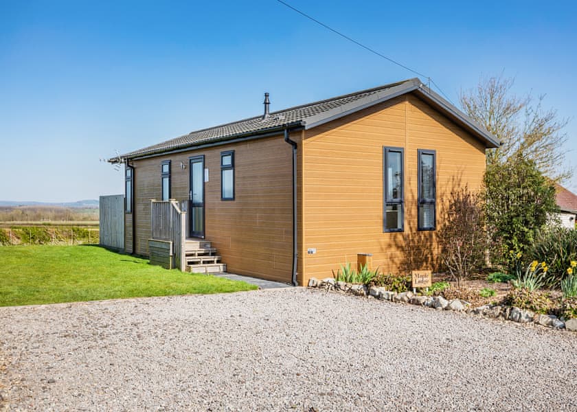 Maple Lodge - New Oaks Farm Lodges, West Lydford, Nr Glastonbury