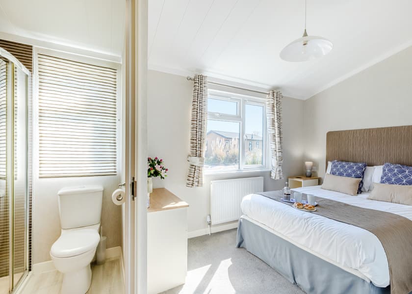Ash Lodge - New Oaks Farm Lodges, West Lydford, Nr Glastonbury