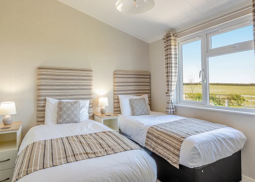 Ash Lodge - New Oaks Farm Lodges, West Lydford, Nr Glastonbury