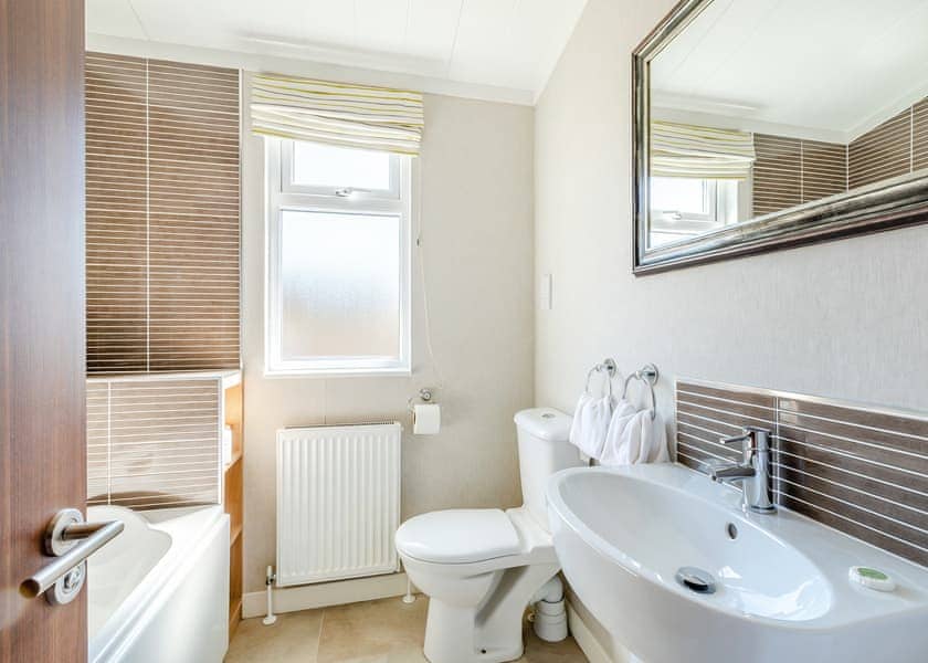 Beech Lodge - New Oaks Farm Lodges, West Lydford, Nr Glastonbury