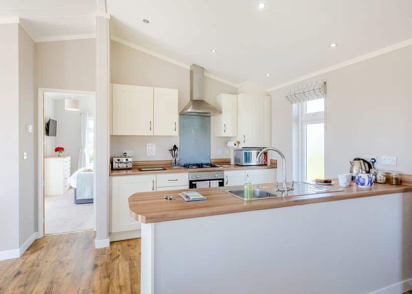 Chestnut Lodge - New Oaks Farm Lodges, West Lydford, Nr Glastonbury