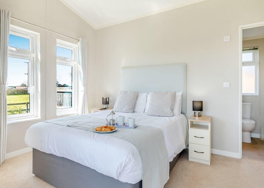 Chestnut Lodge - New Oaks Farm Lodges, West Lydford, Nr Glastonbury