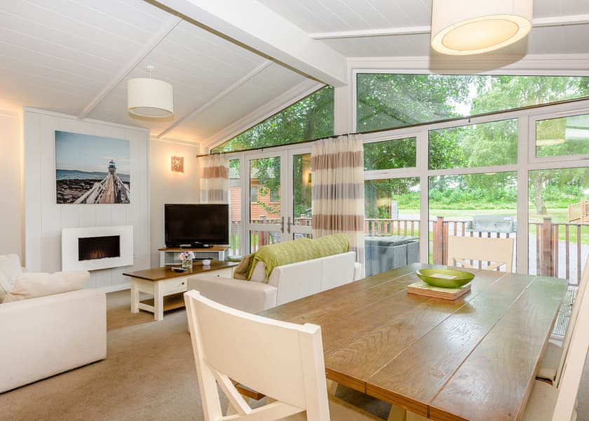 Typical Deluxe Four Spa - please note interiors may vary | Deluxe Four Spa - Alder Country Park, North Walsham 