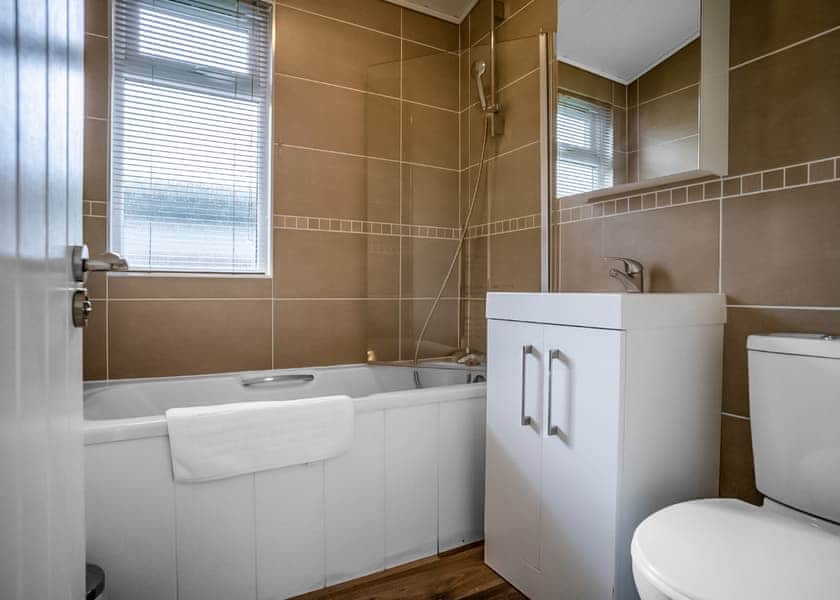 Deluxe Spa - Alder Country Park, North Walsham