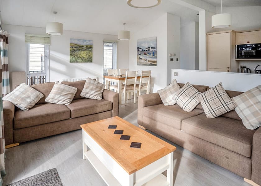 Bronze Spa Pet - Alder Country Park, North Walsham