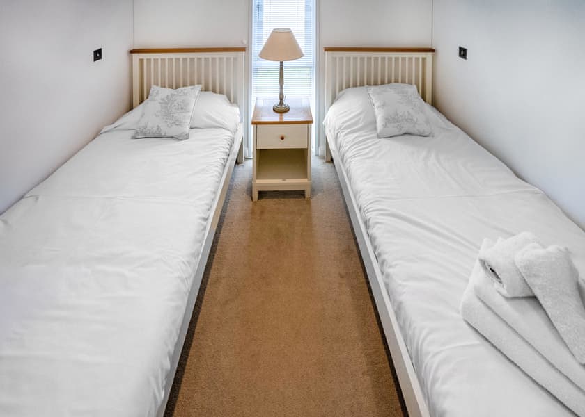 Bronze Spa Pet - Alder Country Park, North Walsham