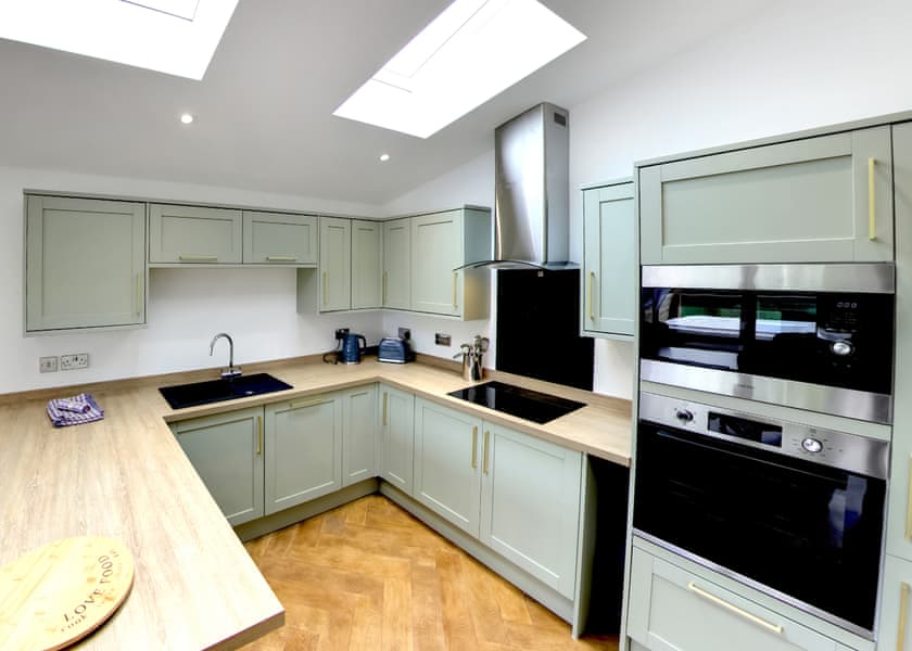 Bullfinch Lodge - Noahs Retreat, Laceby