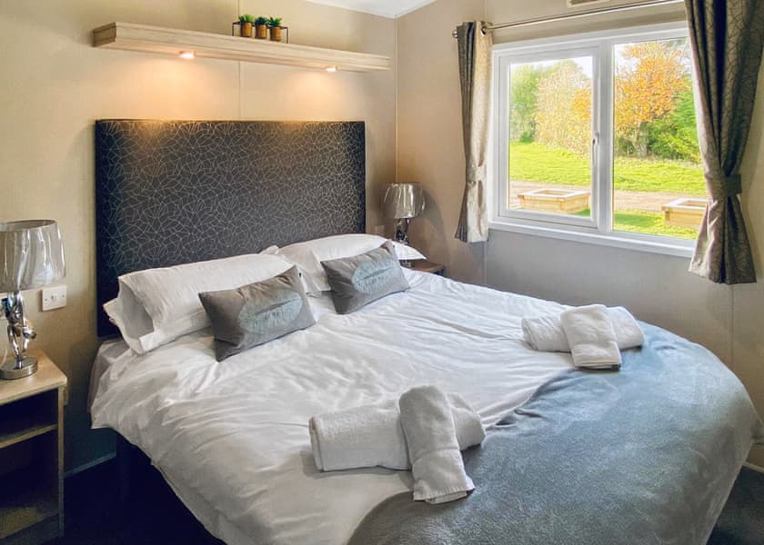 Whimbrel Lakeside Lodge - Noahs Retreat, Laceby