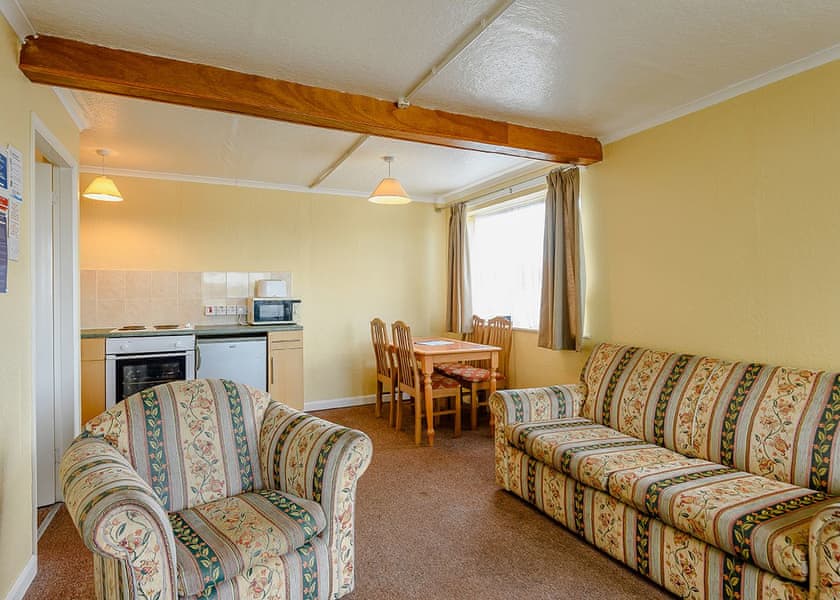 Tennyson Ground Floor Apartment - North Shore Holiday Park, Roman Bank, Skegness