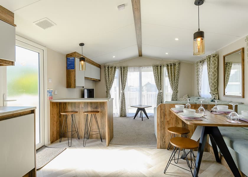 Gold 6 Caravan (Pet) - North Shore Holiday Park, Roman Bank, Skegness