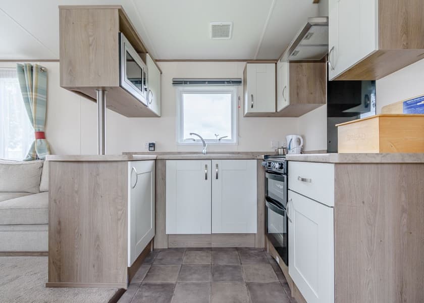 Gold 8 Caravan - North Shore Holiday Park, Roman Bank, Skegness