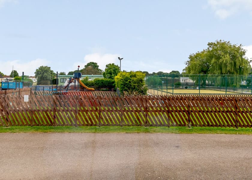 Gold 8 Caravan - North Shore Holiday Park, Roman Bank, Skegness