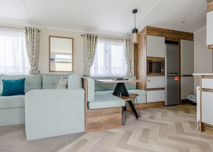 Platinum 6 Caravan - North Shore Holiday Park, Roman Bank, Skegness