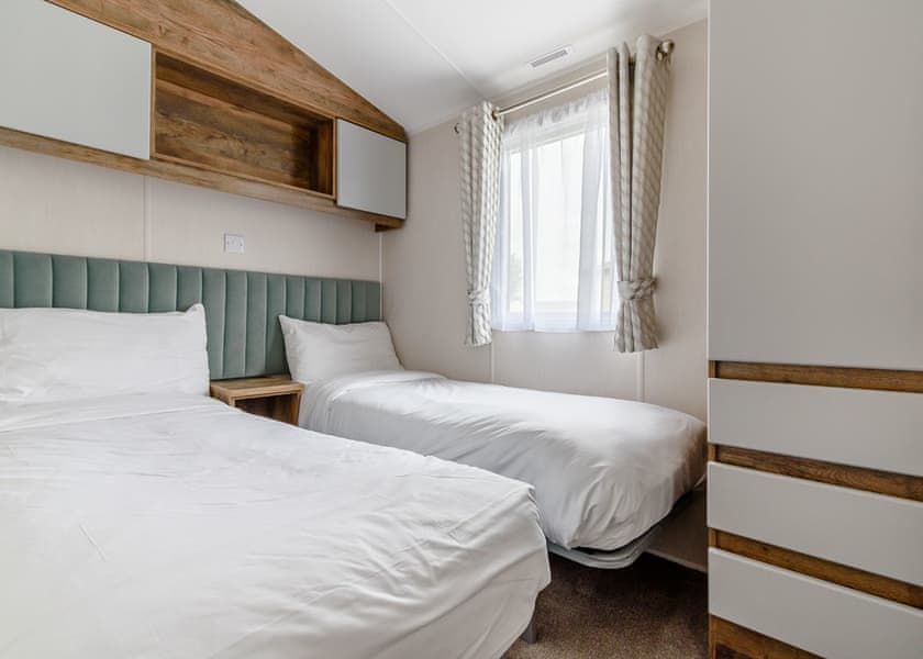 Platinum 6 Caravan - North Shore Holiday Park, Roman Bank, Skegness