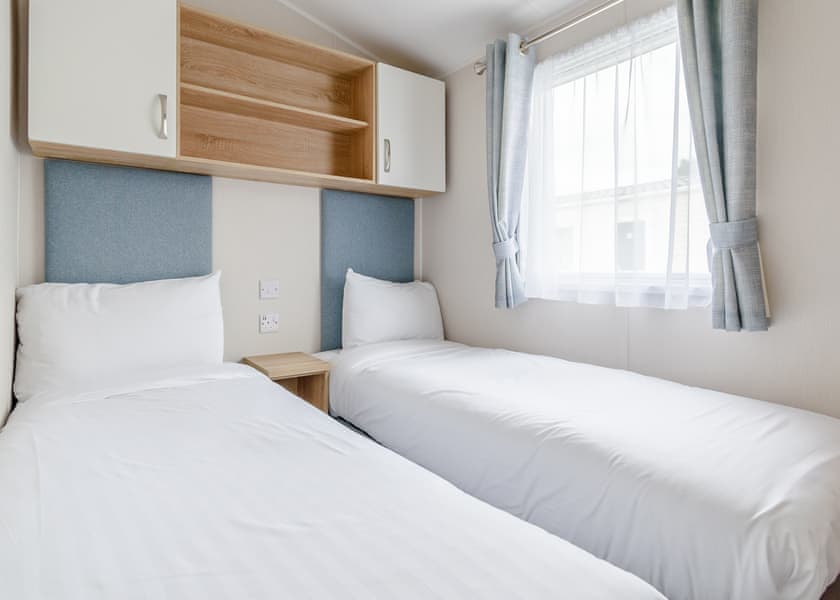 Gold 6 Caravan Plus - North Shore Holiday Park, Roman Bank, Skegness