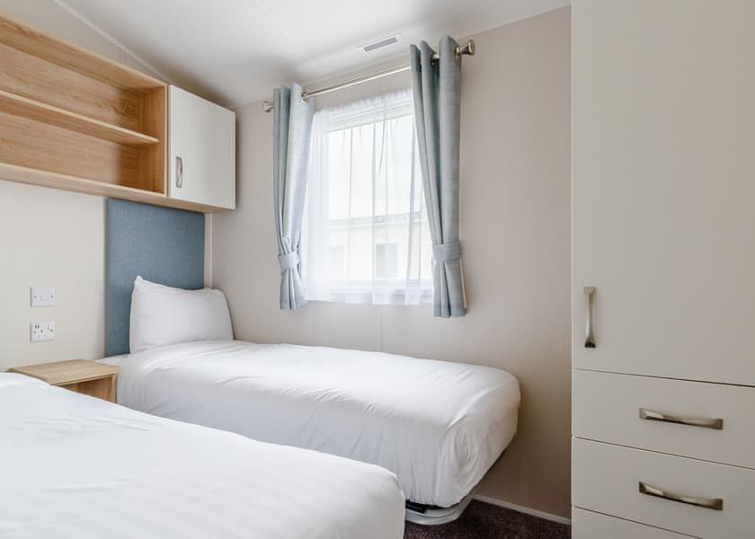 Gold 6 Caravan Plus - North Shore Holiday Park, Roman Bank, Skegness