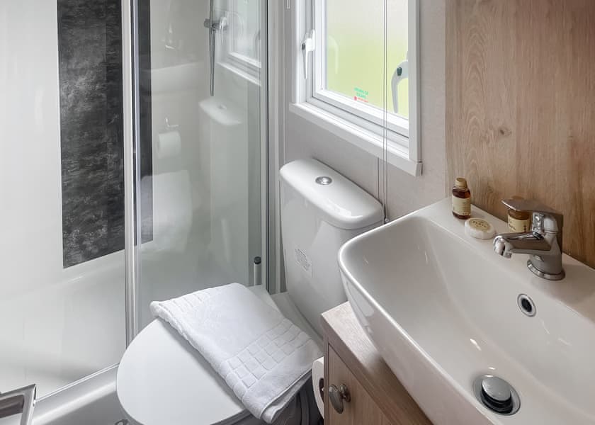 Platinum 2 Caravan (Pet) - North Shore Holiday Park, Roman Bank, Skegness