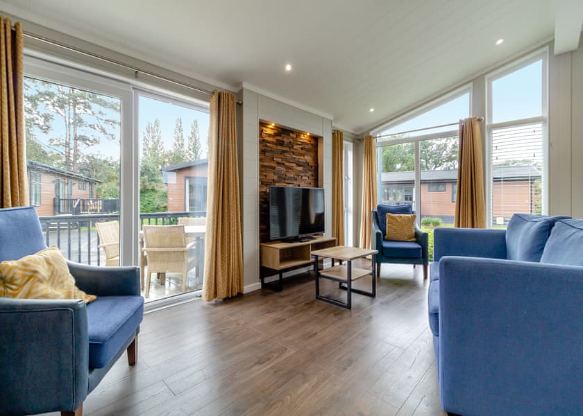 Oxburgh - Norfolk Woods Resort & Spa, Pentney, King’s Lynn